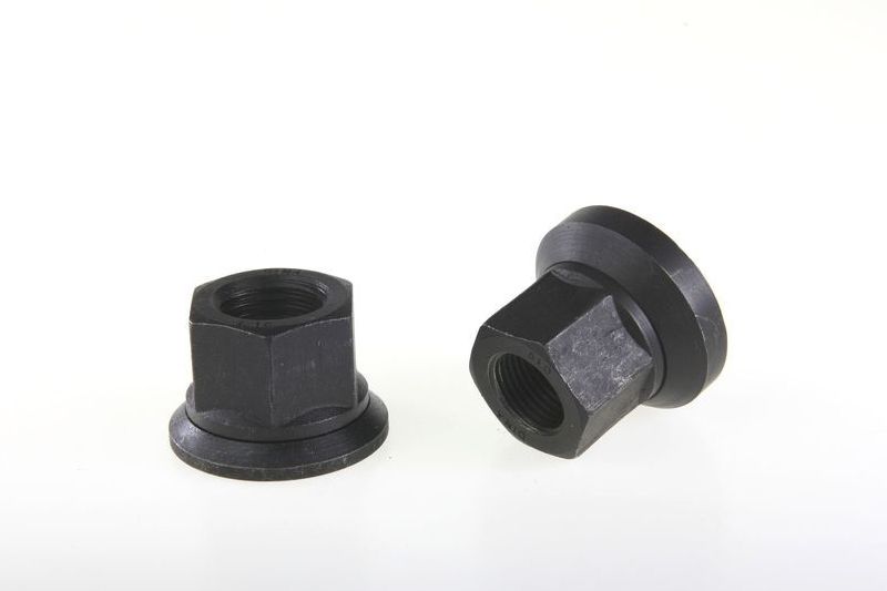 Special wheel nuts with washer