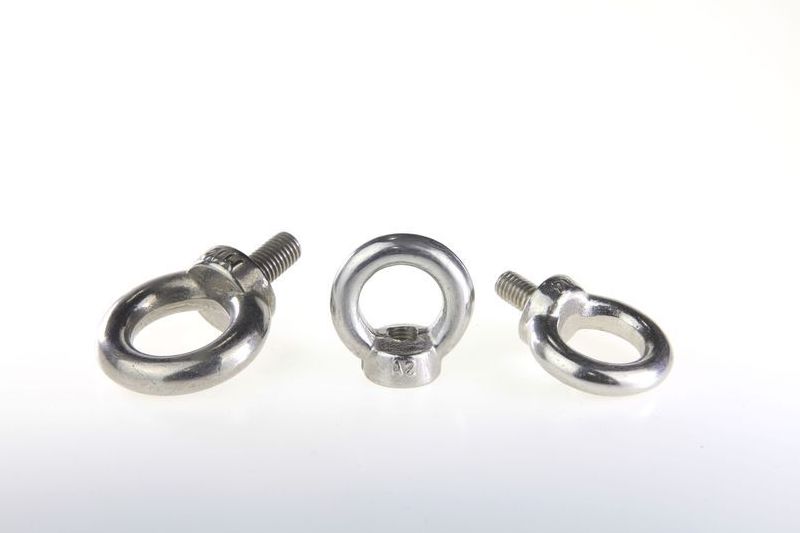 Eye bolts & nuts